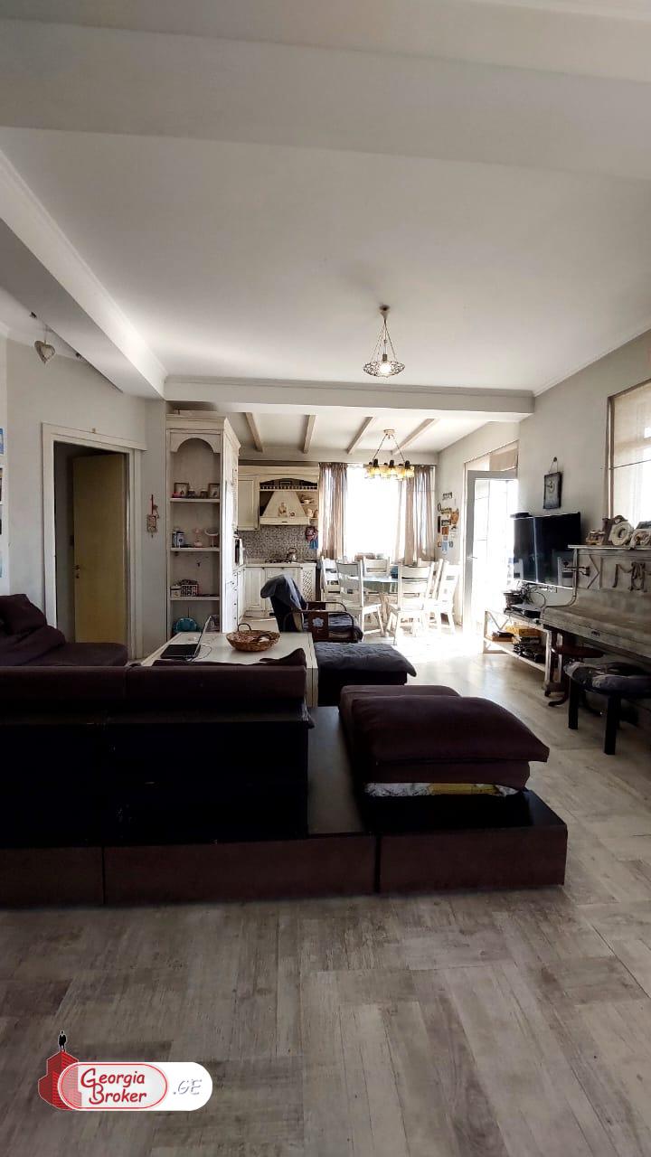 nearly repaired 4-room apartment for sale